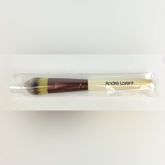 André Lorent vegan makeup brushes and travel case- NWOT - Picture 8 of 10
